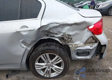 2015 Infiniti Q40 из США, поврежденный, VIN JN1CV6AP1FM501500